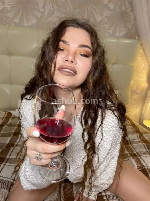 Ночные бабочки Краснодара: где искать лучшие предложения интим-досуга